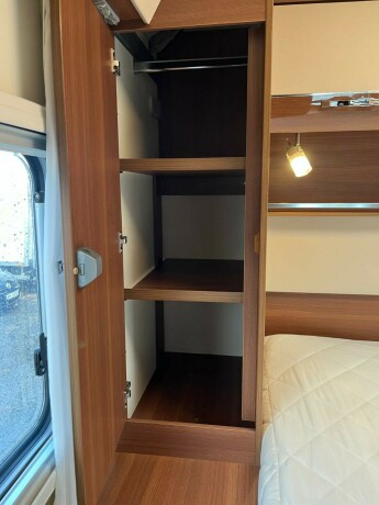 solifer-t752-lav-km-face2face-queensbed-senkeseng-alde-varme-hengerfeste-diesel-2020-big-67