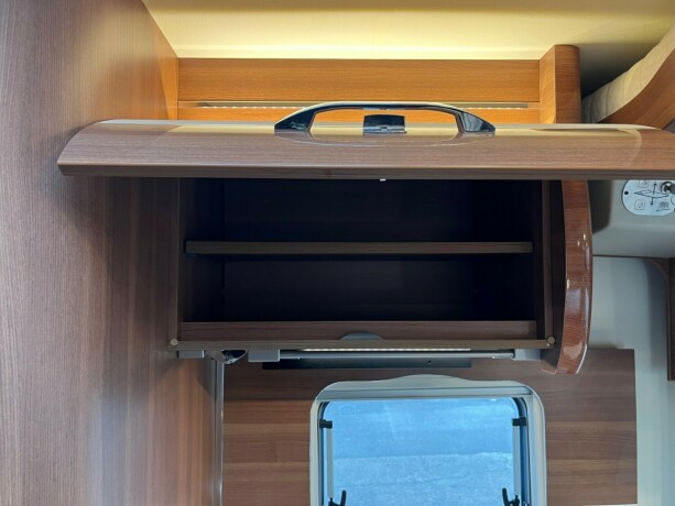 solifer-t752-lav-km-face2face-queensbed-senkeseng-alde-varme-hengerfeste-diesel-2020-big-35