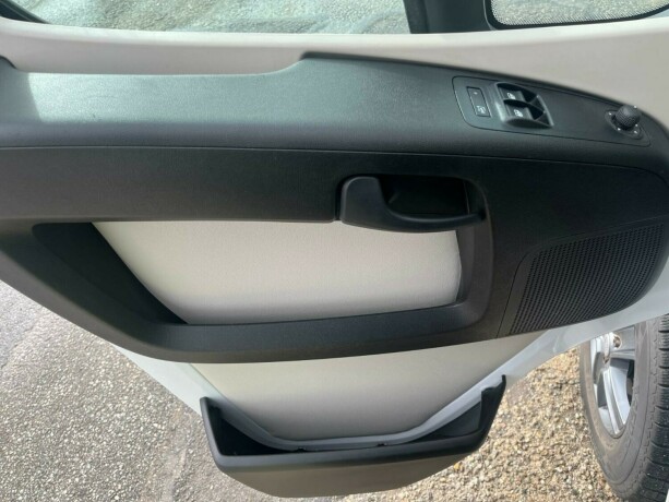 solifer-t752-lav-km-face2face-queensbed-senkeseng-alde-varme-hengerfeste-diesel-2020-big-13