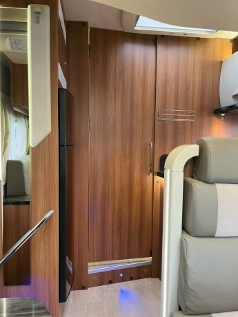 challenger-mageo-119-eb-queensbed-senkeseng-fremme-4250gk-totalvekt-webasto-dieselvarmer-stort-kj248leskap-diesel-2013-big-53