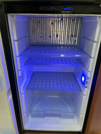 challenger-mageo-119-eb-queensbed-senkeseng-fremme-4250gk-totalvekt-webasto-dieselvarmer-stort-kj248leskap-diesel-2013-big-50