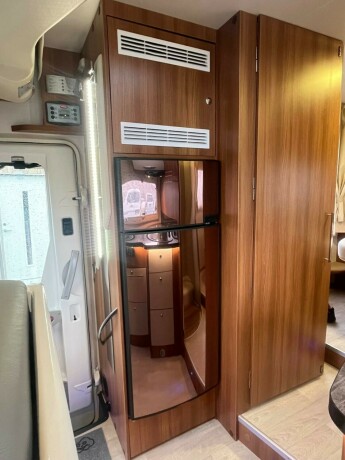 challenger-mageo-119-eb-queensbed-senkeseng-fremme-4250gk-totalvekt-webasto-dieselvarmer-stort-kj248leskap-diesel-2013-big-45