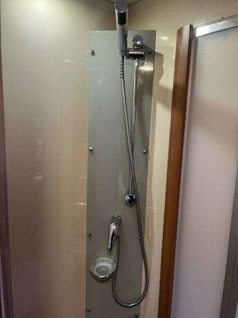 challenger-mageo-119-eb-queensbed-senkeseng-fremme-4250gk-totalvekt-webasto-dieselvarmer-stort-kj248leskap-diesel-2013-big-57