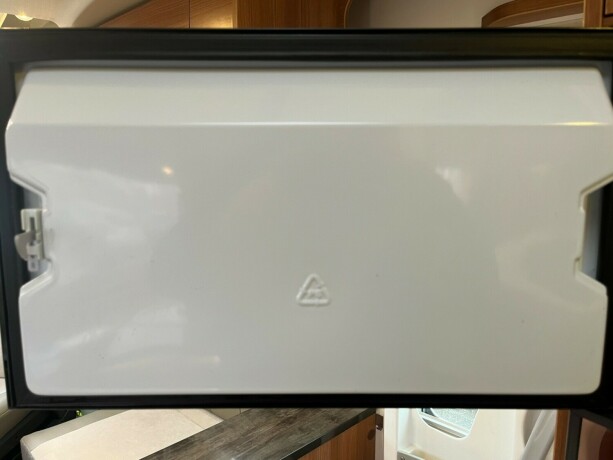 challenger-mageo-119-eb-queensbed-senkeseng-fremme-4250gk-totalvekt-webasto-dieselvarmer-stort-kj248leskap-diesel-2013-big-48