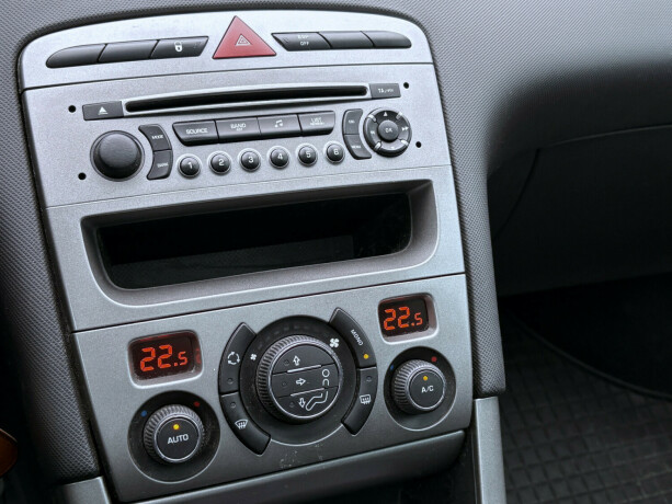 peugeot-308-diesel-2010-big-10