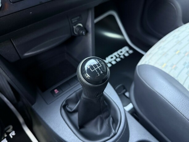 volkswagen-caddy-bensin-2013-big-18