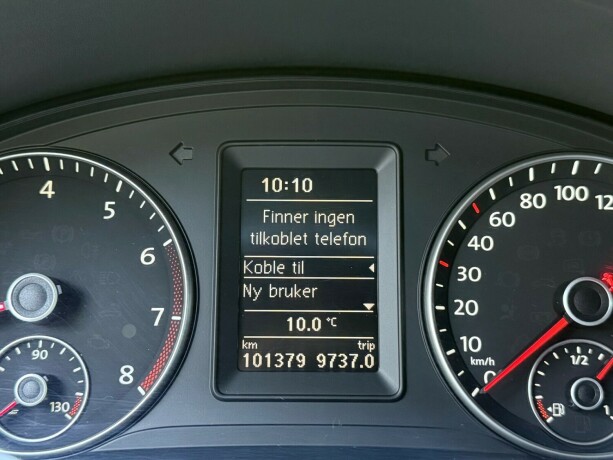 volkswagen-caddy-bensin-2013-big-16