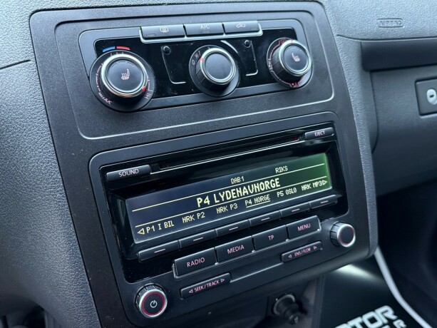 volkswagen-caddy-bensin-2013-big-17