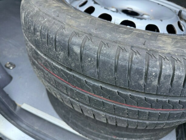 volkswagen-caddy-bensin-2013-big-22