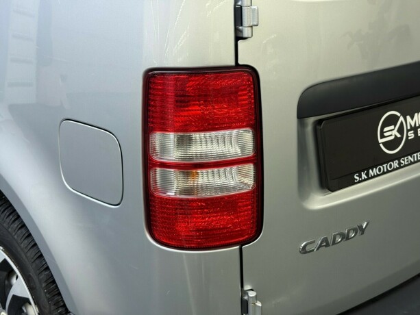 volkswagen-caddy-bensin-2013-big-7