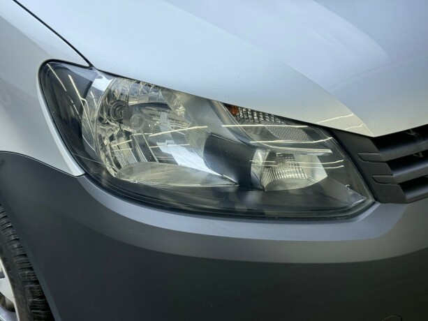 volkswagen-caddy-bensin-2013-big-5