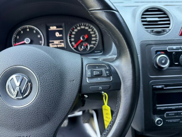 volkswagen-caddy-bensin-2013-big-13