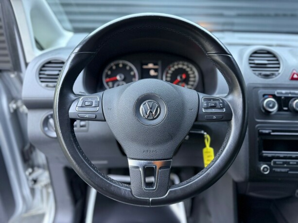 volkswagen-caddy-bensin-2013-big-14