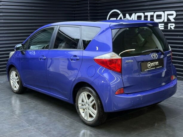 toyota-verso-s-diesel-2011-big-1