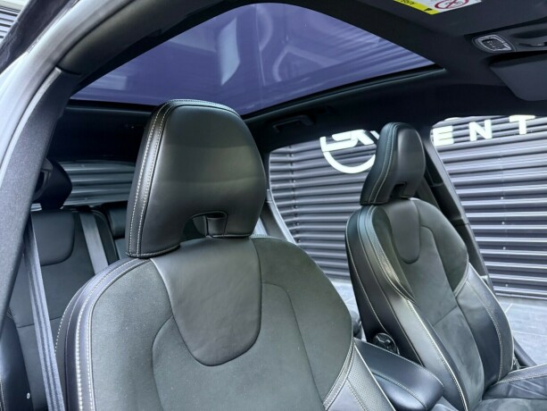 volvo-v40-bensin-2017-big-27