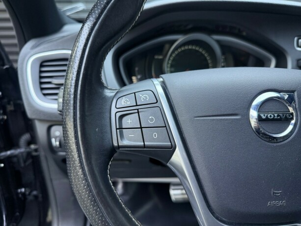 volvo-v40-bensin-2017-big-14