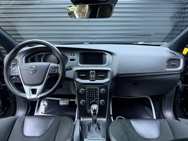 volvo-v40-bensin-2017-big-9