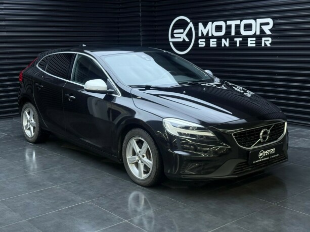 volvo-v40-bensin-2017-big-0