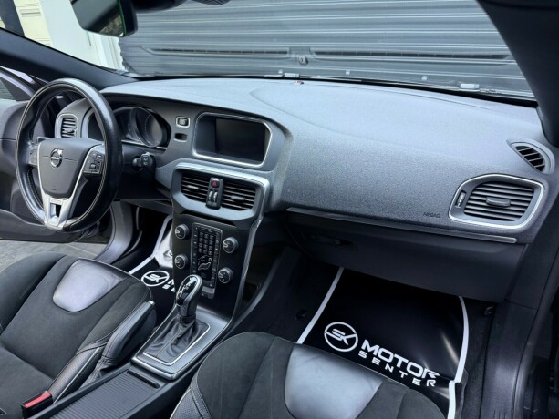 volvo-v40-bensin-2017-big-11