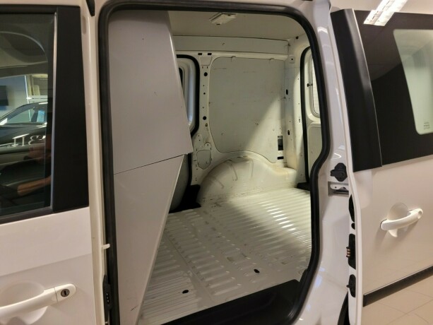 volkswagen-caddy-diesel-2019-big-21