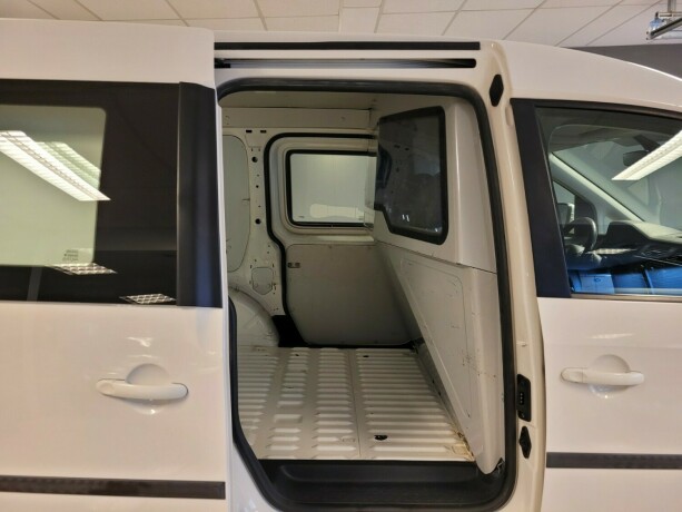 volkswagen-caddy-diesel-2019-big-19