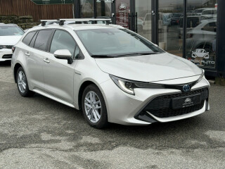 Toyota | Corolla | Elektrisitet+bensin | 2020