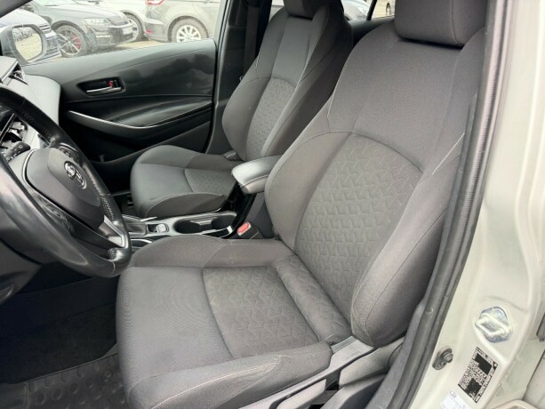 toyota-corolla-elektrisitetbensin-2020-big-11