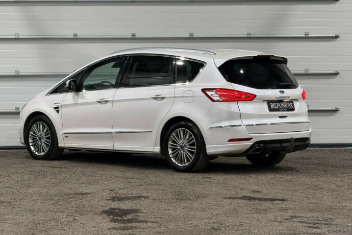 ford-s-max-diesel-2017-big-3