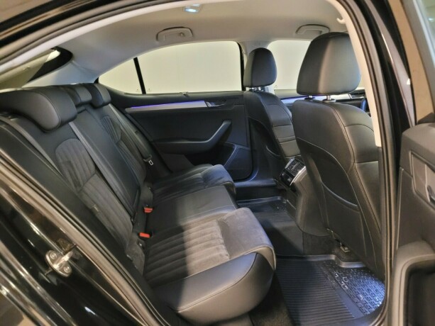 skoda-superb-diesel-2018-big-17