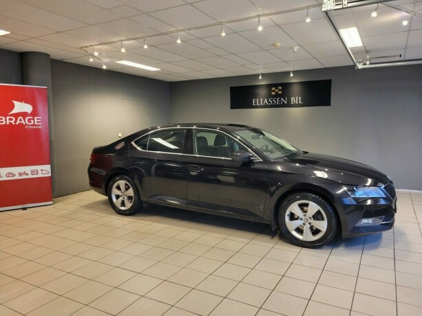 skoda-superb-diesel-2018-big-3