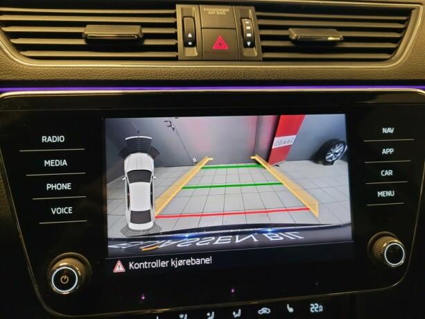 skoda-superb-diesel-2018-big-28