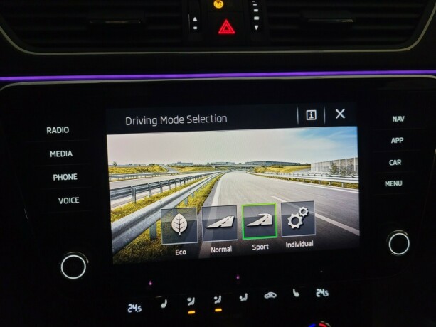 skoda-superb-diesel-2018-big-25