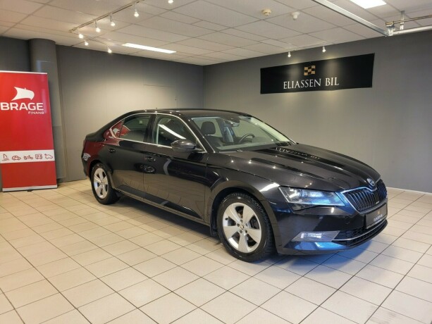 skoda-superb-diesel-2018-big-1