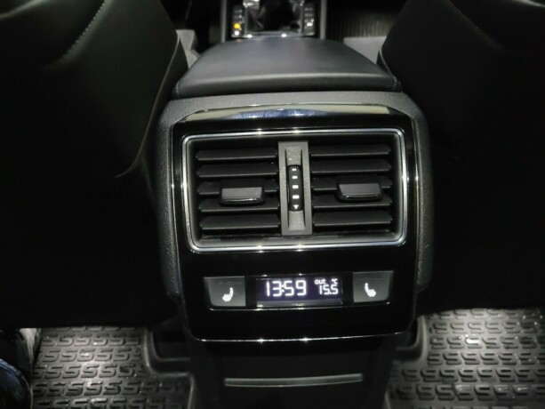 skoda-superb-diesel-2018-big-16