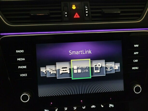 skoda-superb-diesel-2018-big-27