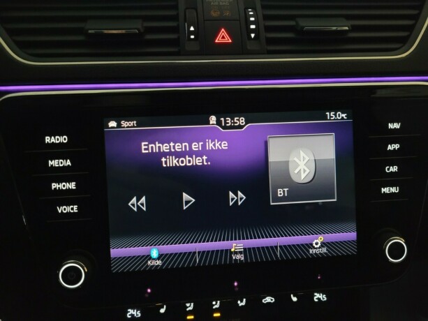 skoda-superb-diesel-2018-big-32