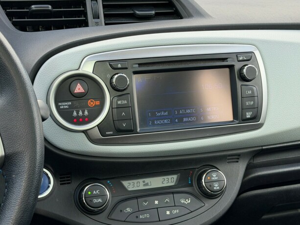 toyota-yaris-bensin-2013-big-9