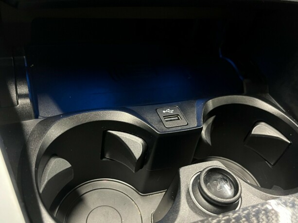 bmw-i4-elektrisitet-2022-big-48