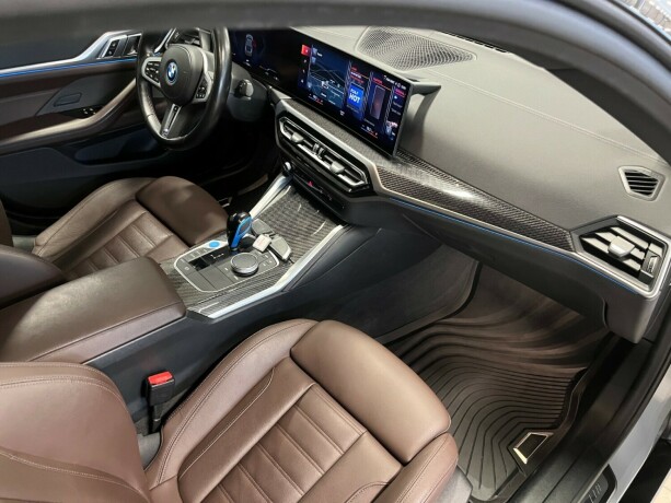 bmw-i4-elektrisitet-2022-big-30