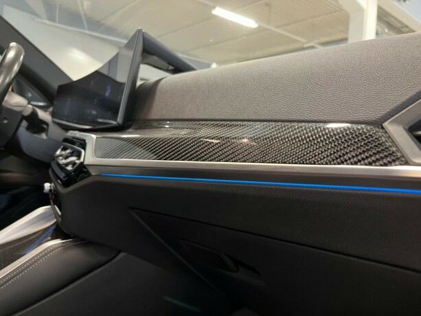 bmw-i4-elektrisitet-2022-big-33