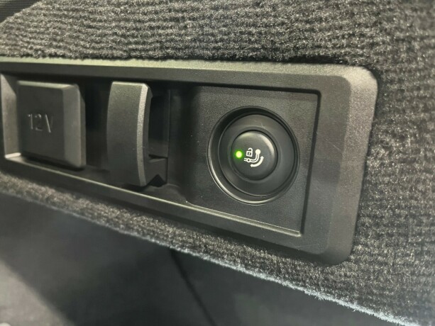 bmw-i4-elektrisitet-2022-big-36