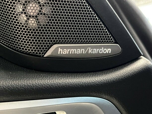 bmw-i4-elektrisitet-2022-big-24