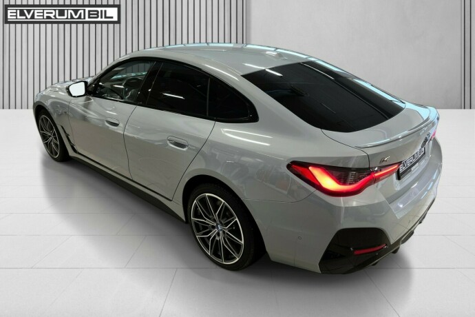 bmw-i4-elektrisitet-2022-big-9