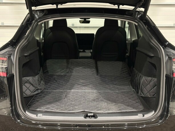 tesla-model-y-elektrisitet-2024-big-12