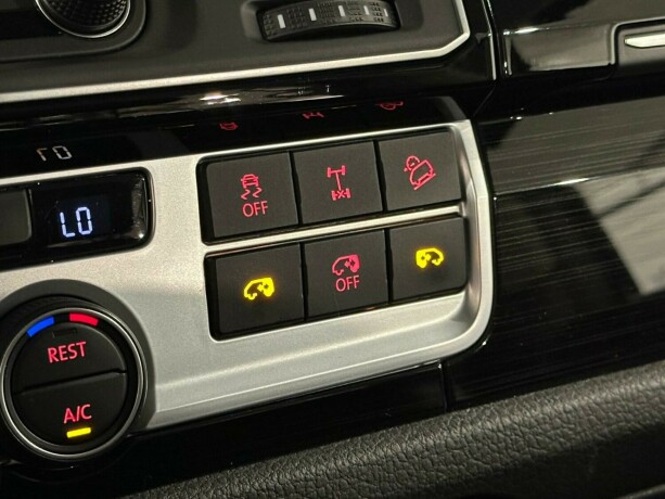 volkswagen-multivan-diesel-2018-big-28