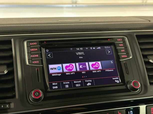 volkswagen-multivan-diesel-2018-big-24