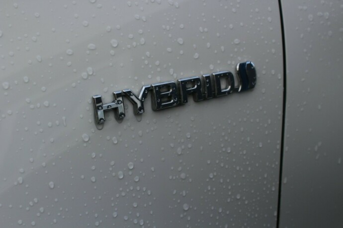 toyota-yaris-bensin-2013-big-2