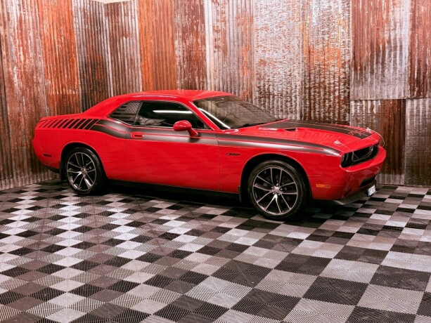 dodge-challenger-bensin-2009-big-2