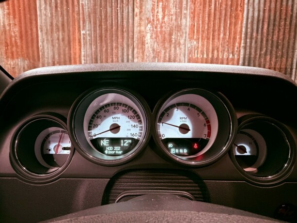 dodge-challenger-bensin-2009-big-24