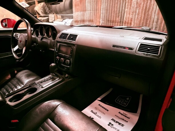 dodge-challenger-bensin-2009-big-30